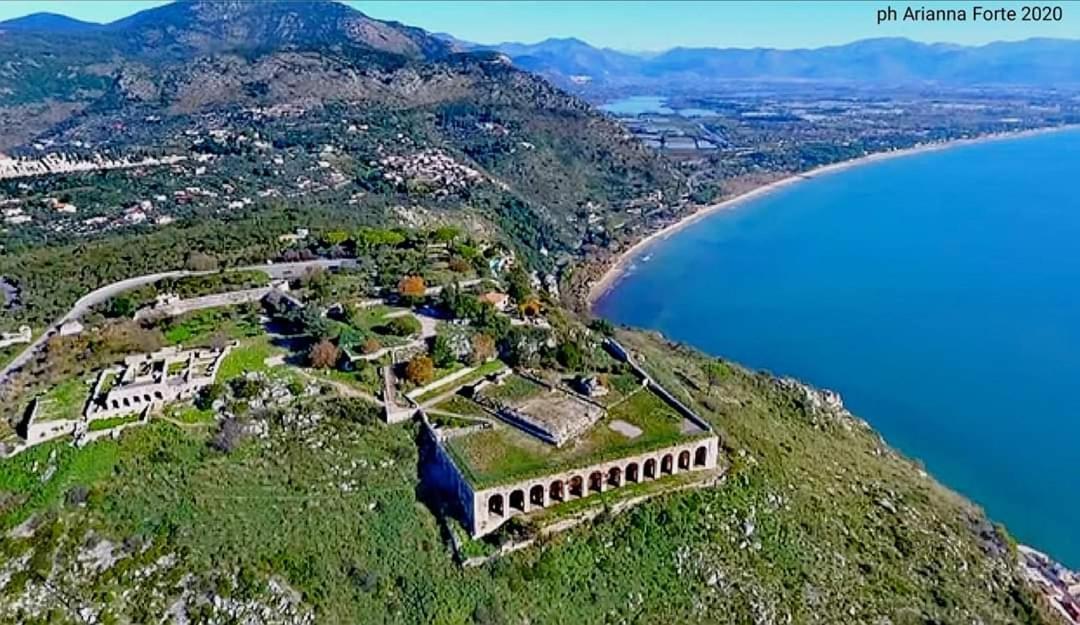 Royal Rooms Terracina Exteriér fotografie