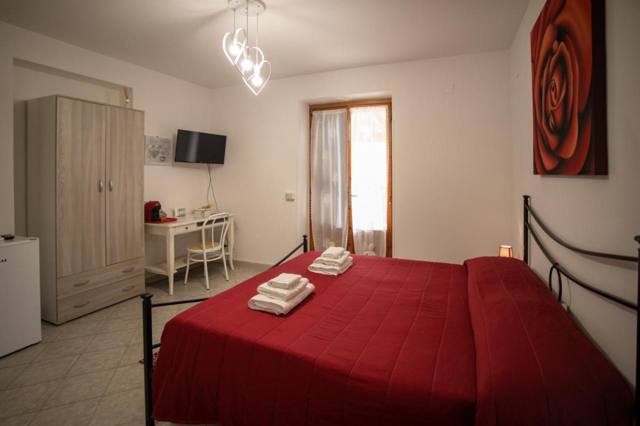 Royal Rooms Terracina Exteriér fotografie